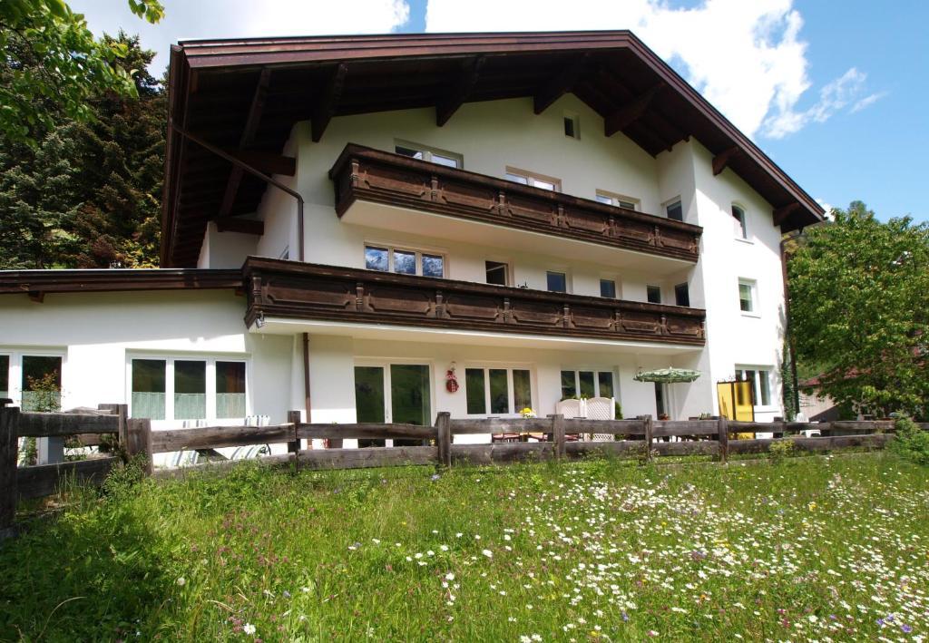 Ferienwohnung Mondial Neustift im Stubaital Exteriör bild